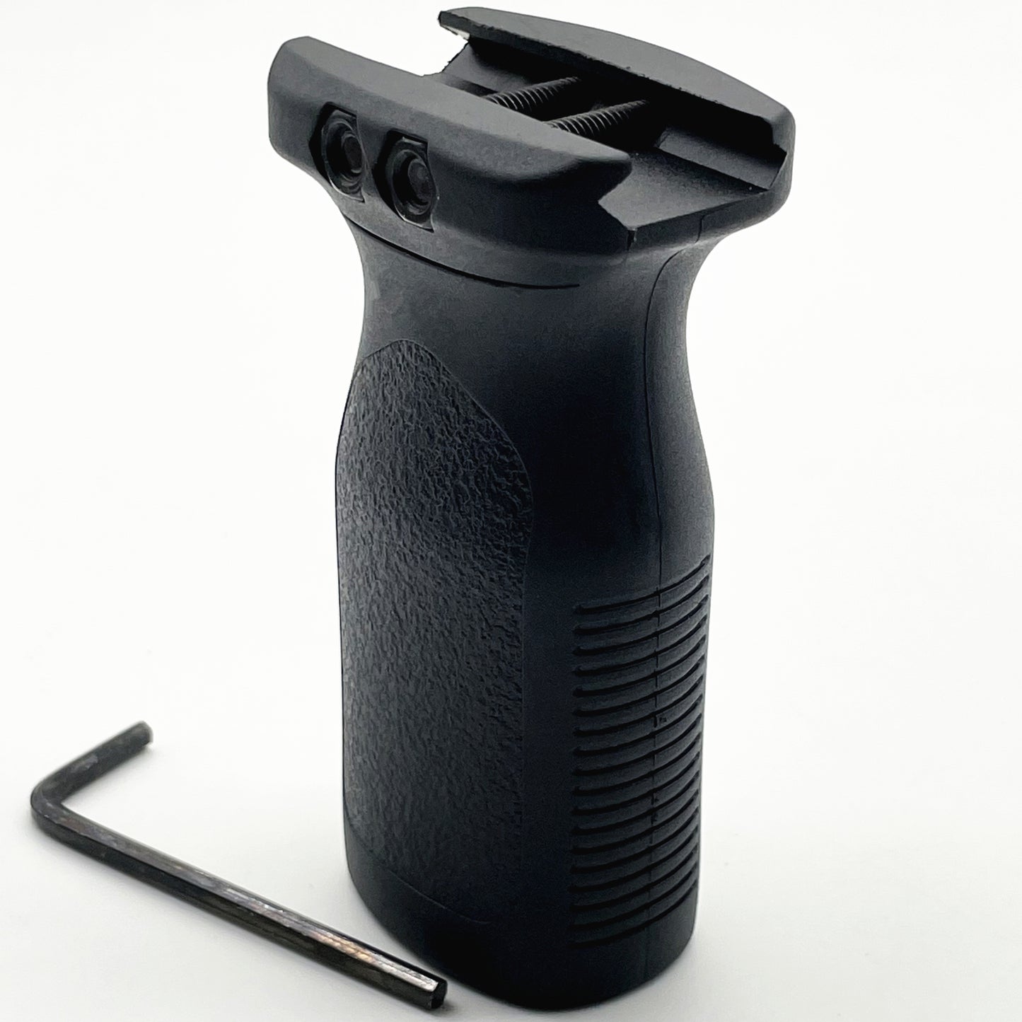 Nylon foregrip for rifles and shotguns